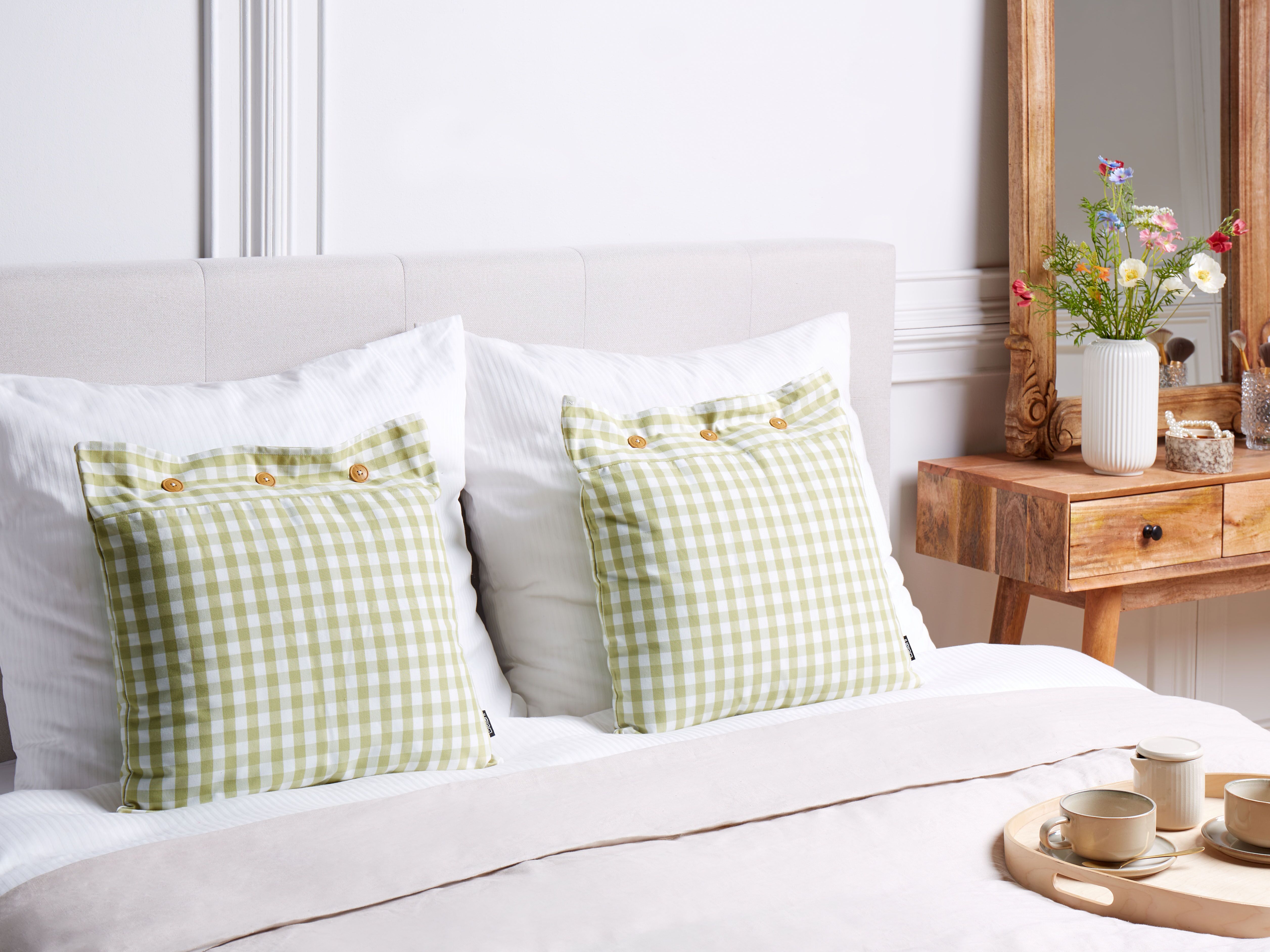 Set of 2 Decorative Cushions TALYA 45 x 45 cm Olive Green Checked