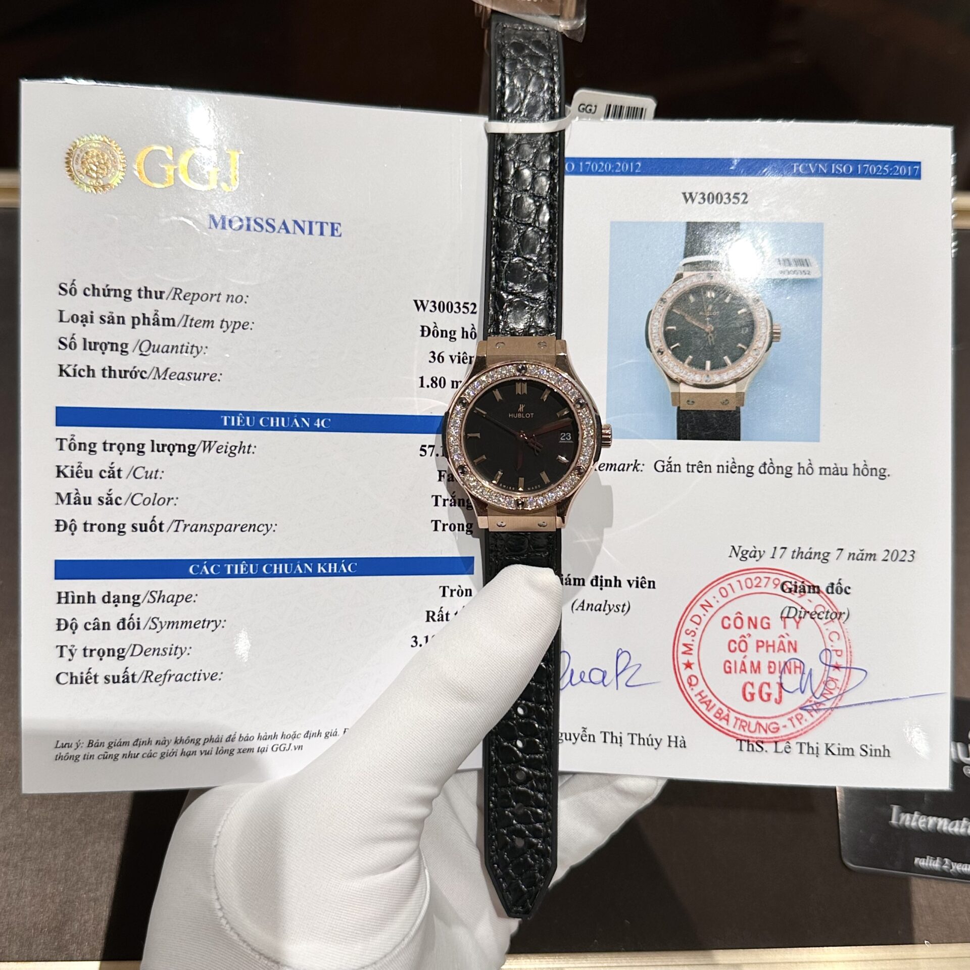Hublot Classic Fusion Replica Watch Moissanite Diamond 33mm - Top club