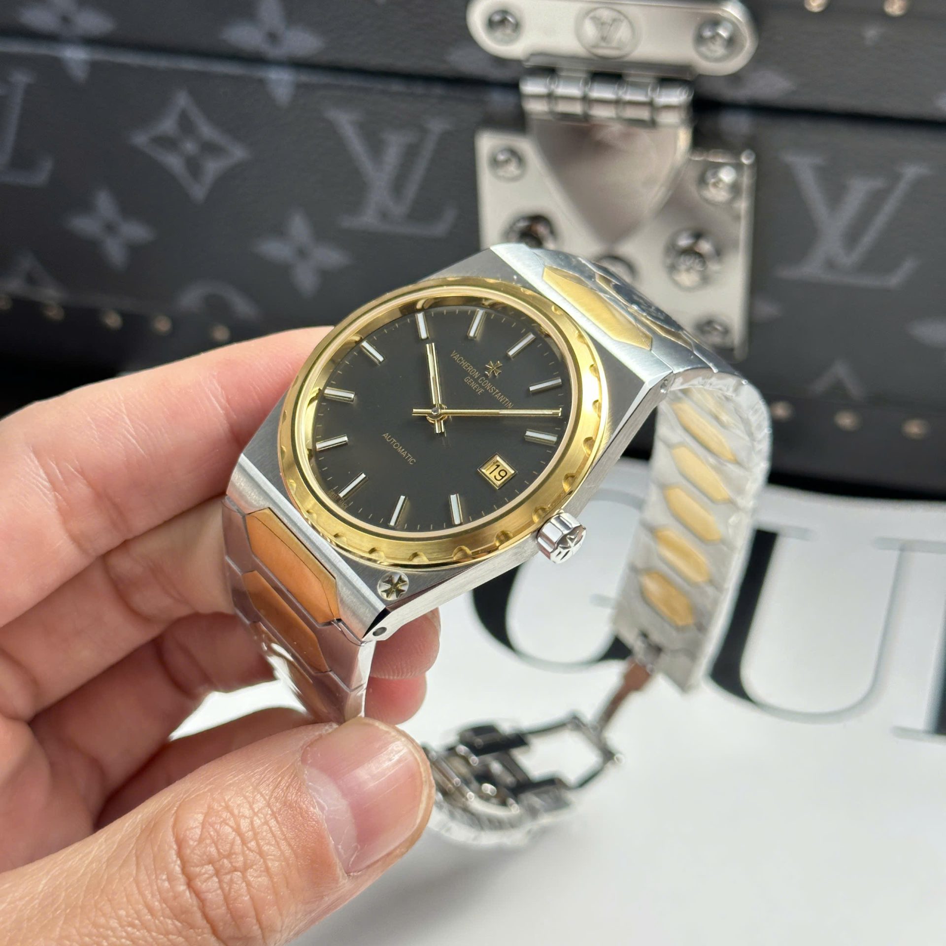 Vacheron Constantin Historiques 222 Fake 11 Watches Dial Black Metal Wire 8F Factory 37mm - Top club
