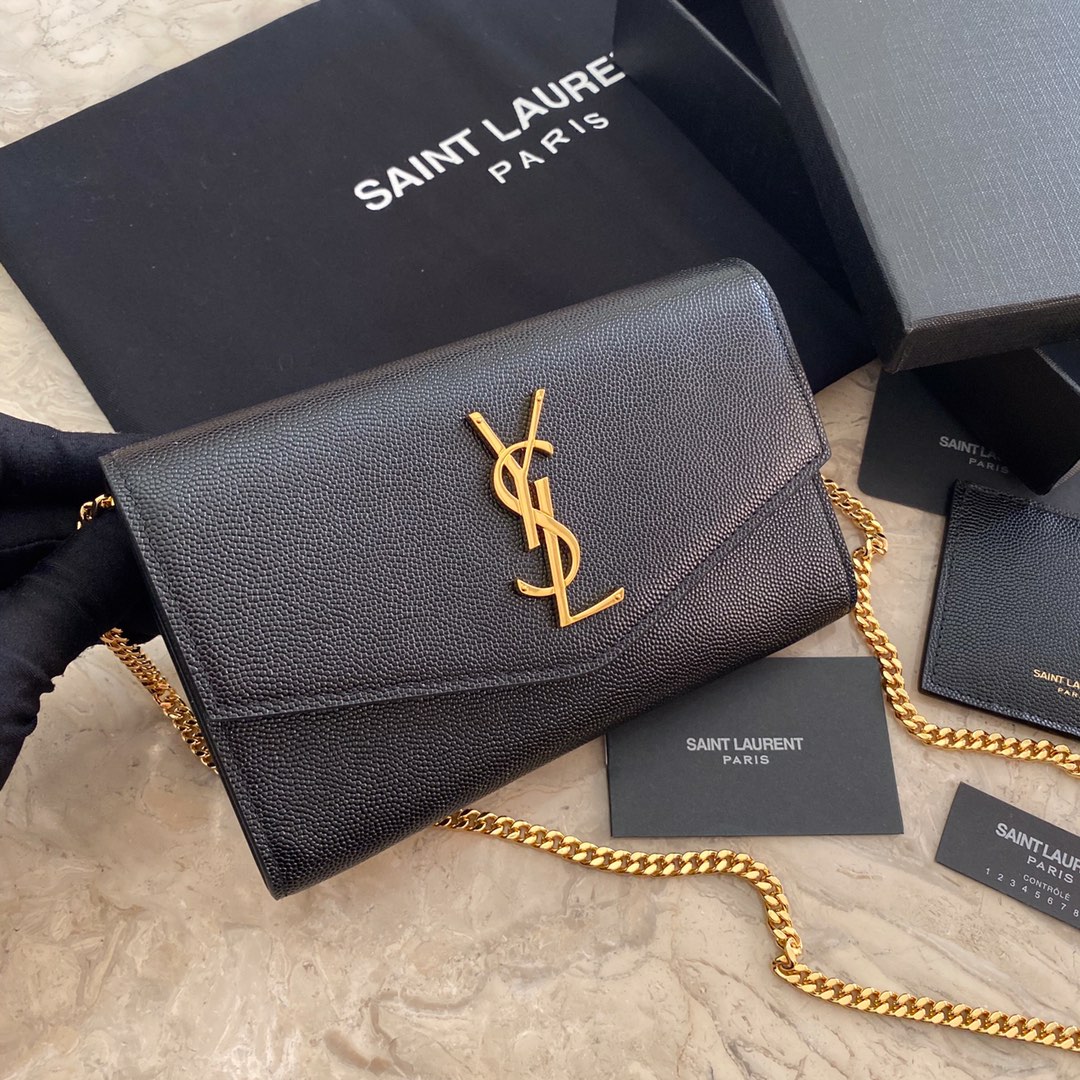 UPTOWN CHAIN WALLET IN CROCODILE-EMBOSSED SHINY LEATHER1:1High-quality replica