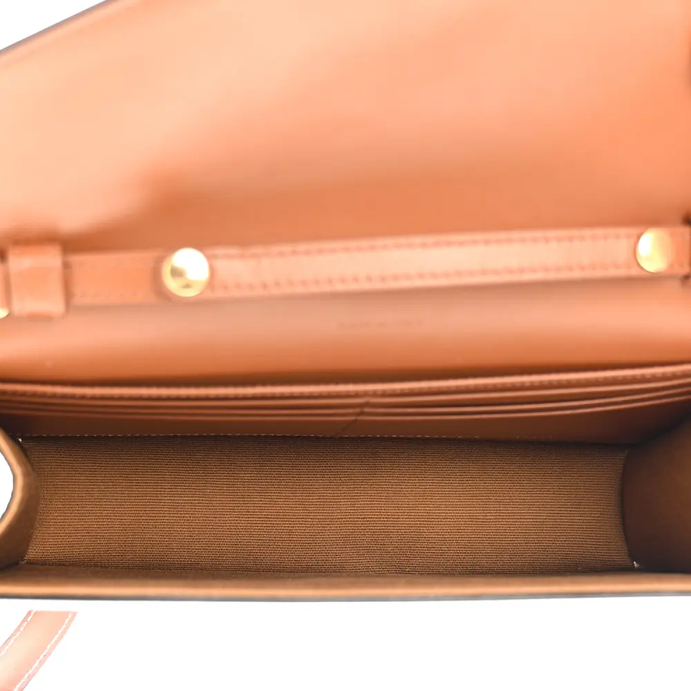 Replica Celine Wallet on Chain – Triomphe Canvas & Leather1:1High-quality replica