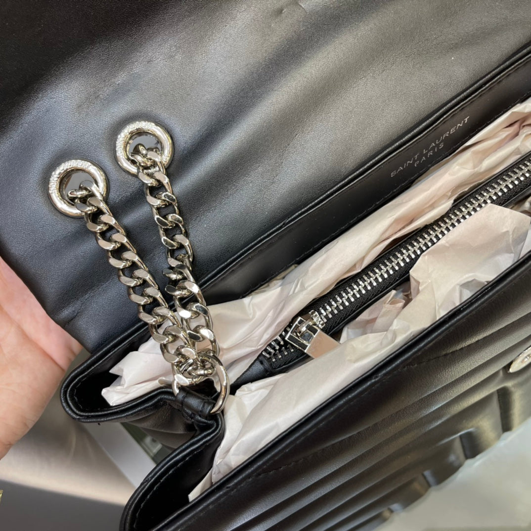 TO – Luxury Bags SLY 2661:1High-quality replica