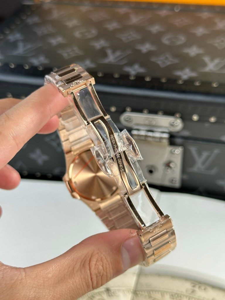 Patek Philippe Replica Watch Nautilus 7010 Rose Gold Womens 32mm - Top club