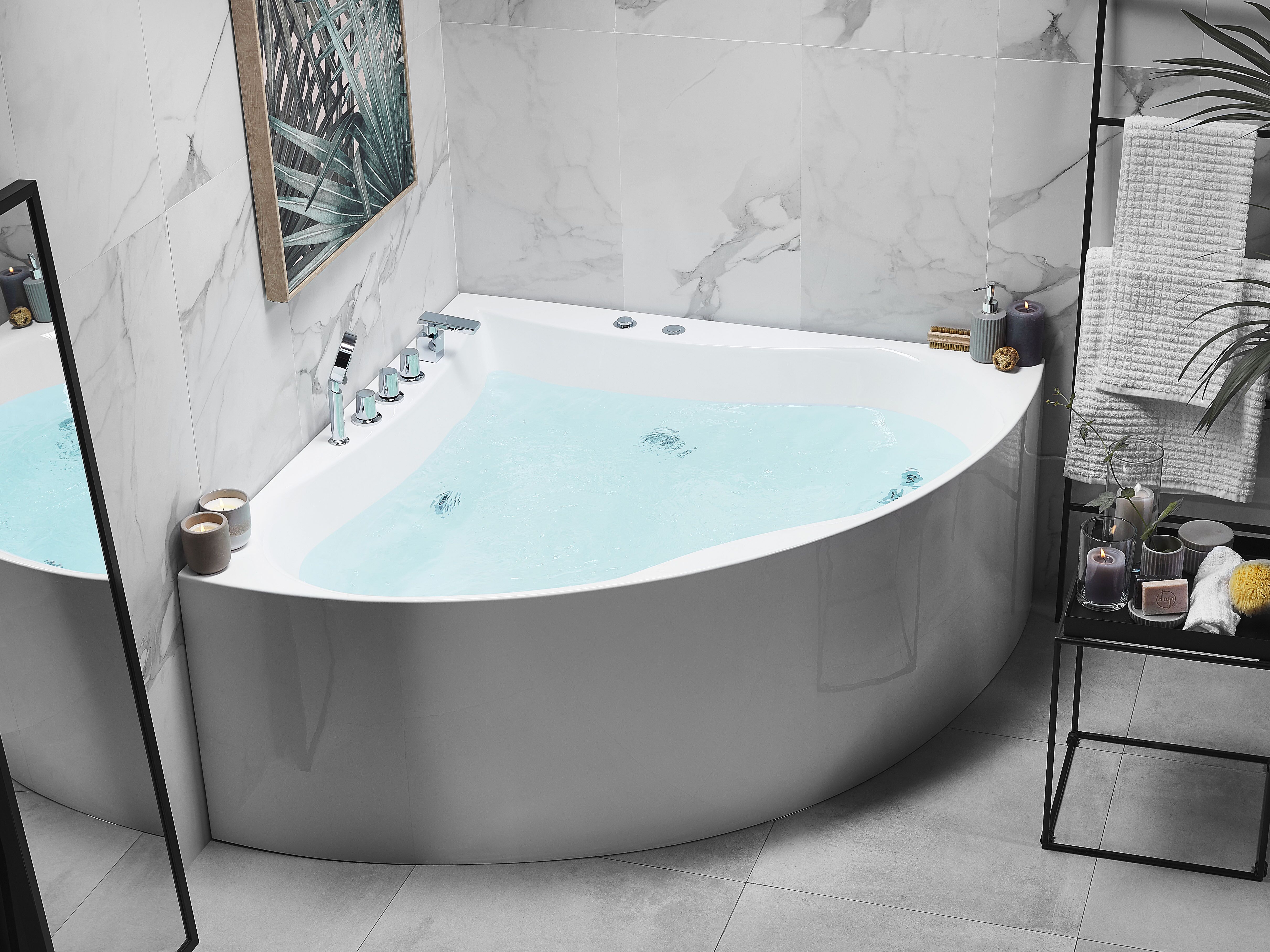 Corner Hot Tub ISLITA 1870 x 1330 mm White