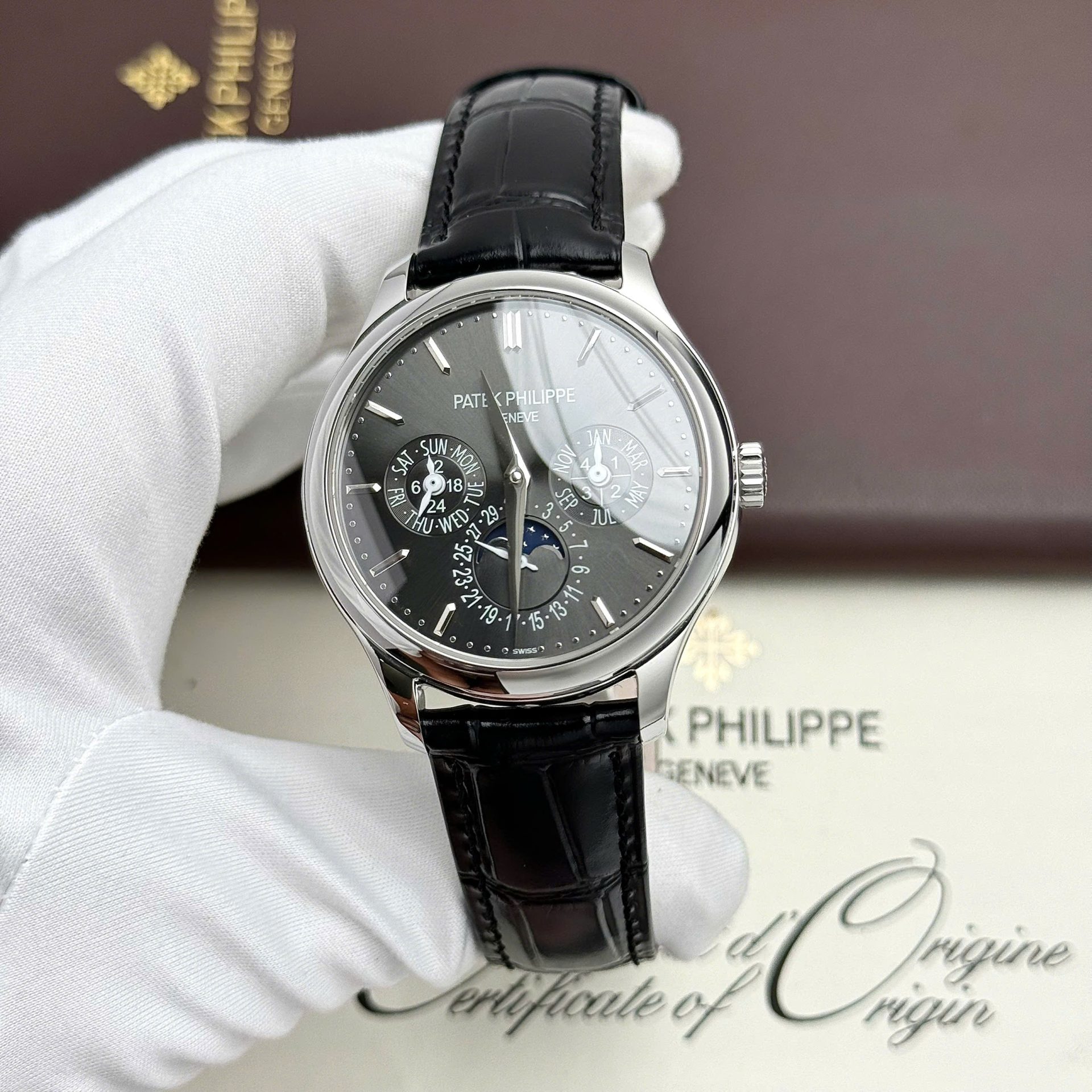 Patek Philippe Super Clone Watches Grand Complications 5327G Automatic Movement Gray Dial 40mm - Elite Watch Atelier