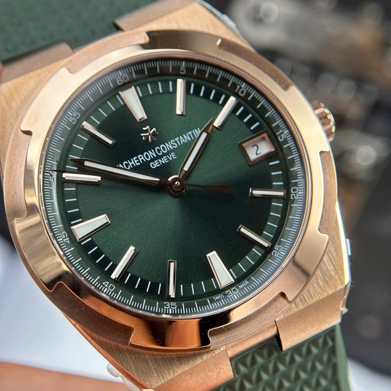 Vacheron Constantin Replica Watch Overseas 4500V Green Dial Rubber Strap 41mm - Top club