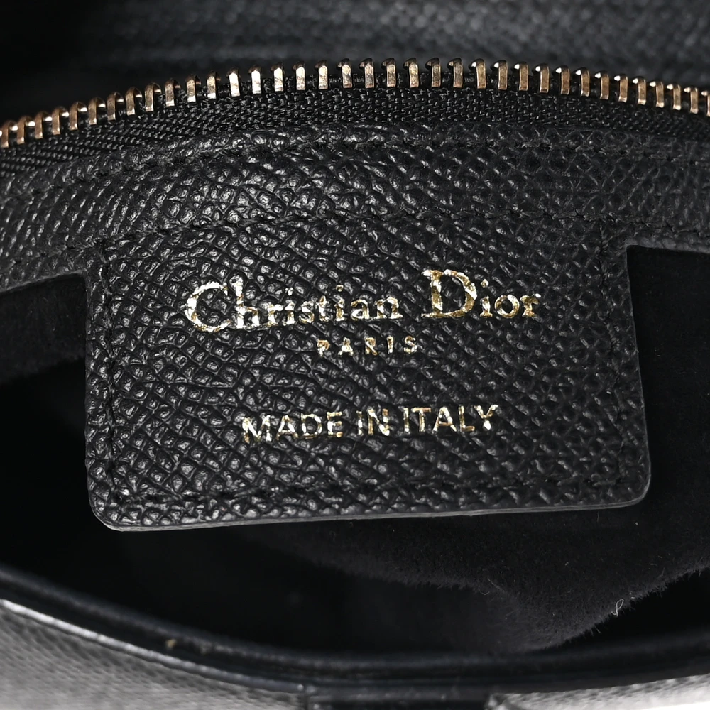 Superfake Handbags That Blend Style & Craftsmanship1:1High-quality replica