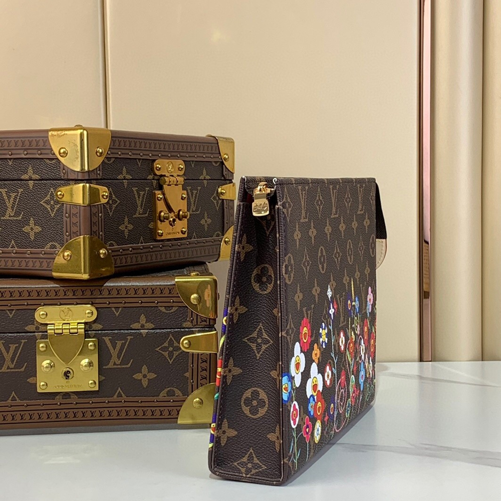 Louis Vuitton LV x TM Toiletry Pouch1:1High-quality replica