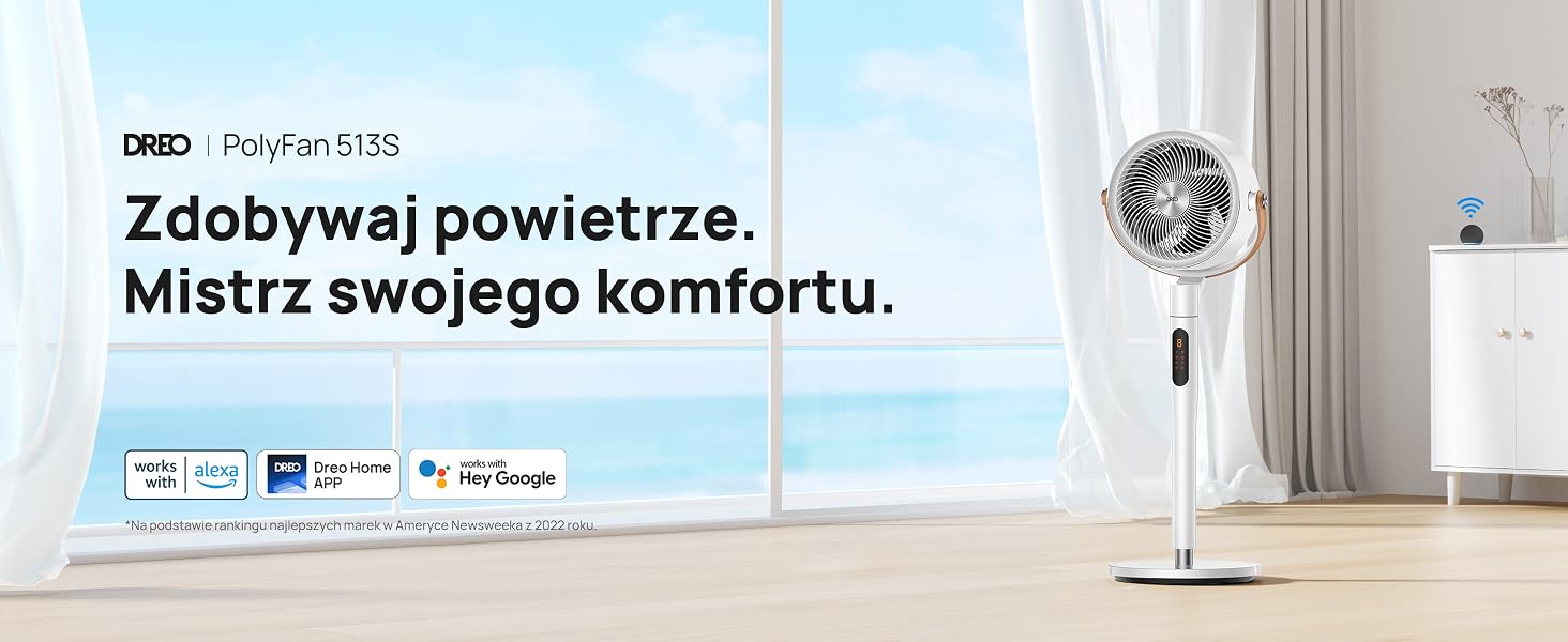 Biały wieżowy wentylator w jasnym pokoju z dużymi oknami. Polski tekst na zdjęciu sugeruje, że jest to oczyszczacz powietrza lub urządzenie poprawiające komfort.