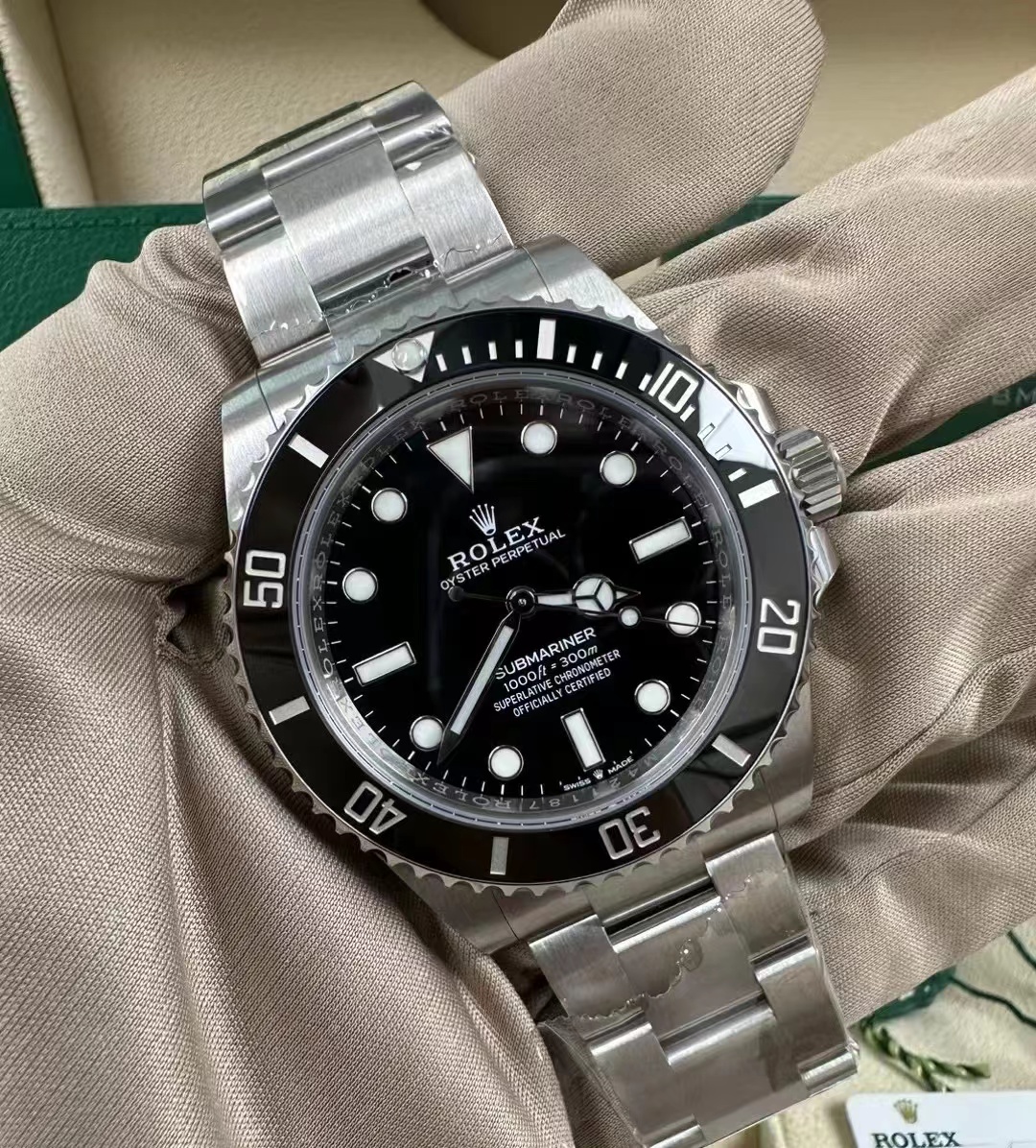 Rolex Submariner Series 114060-0002 40 mm black dial(1:1 replica) - Elite Watch Atelier