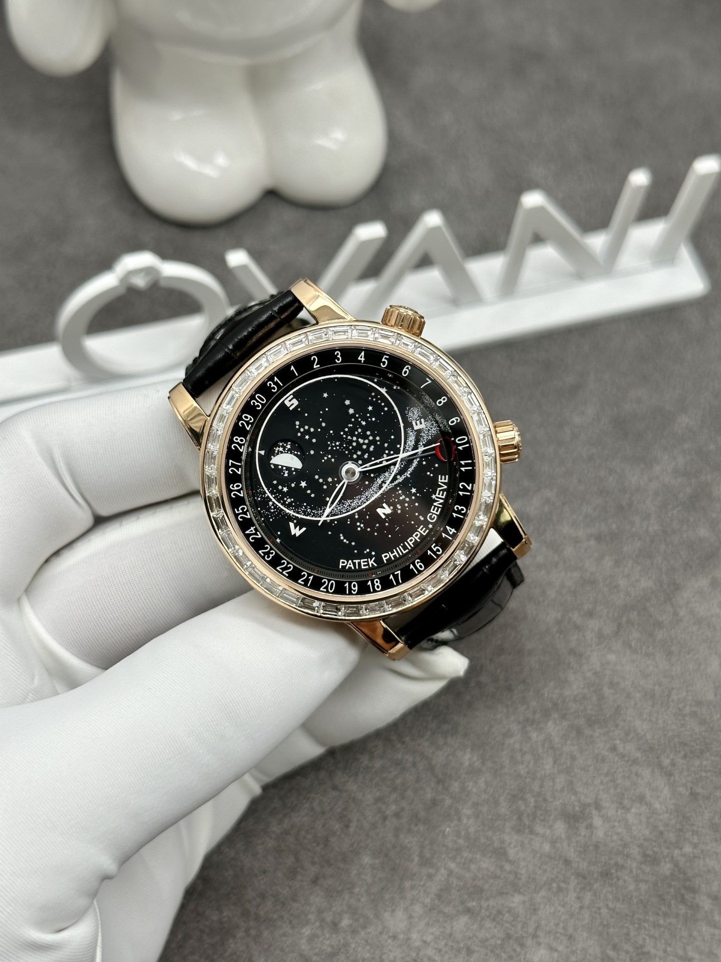 Patek Philippe Best Replica Watch Grand Complications 6104R Custom Solid Gold Watch and Diamonds 44mm - Top club