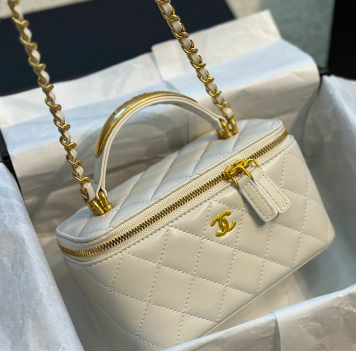 Chanel 22B Metal Handle Makeup Box(Replica)1:1High-quality replica