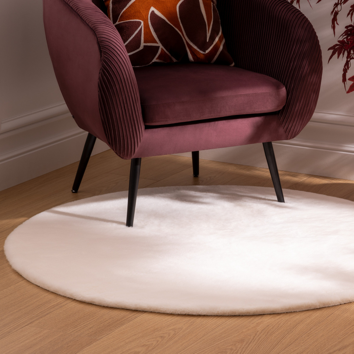 Fur rug "Couka" White, D.118 cm