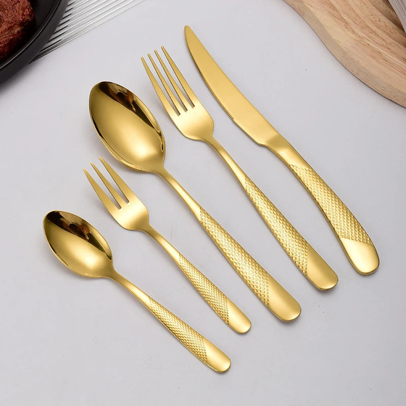 WesternGoud | Elegant Gouden Steakmes en Bestekset