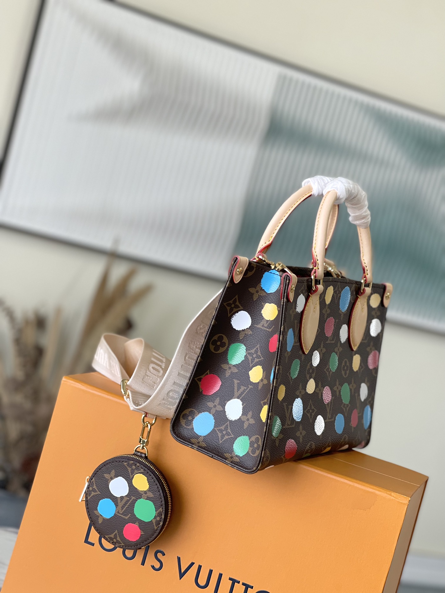 Louis Vuitton YK Onthego PM M463801:1High-quality replica