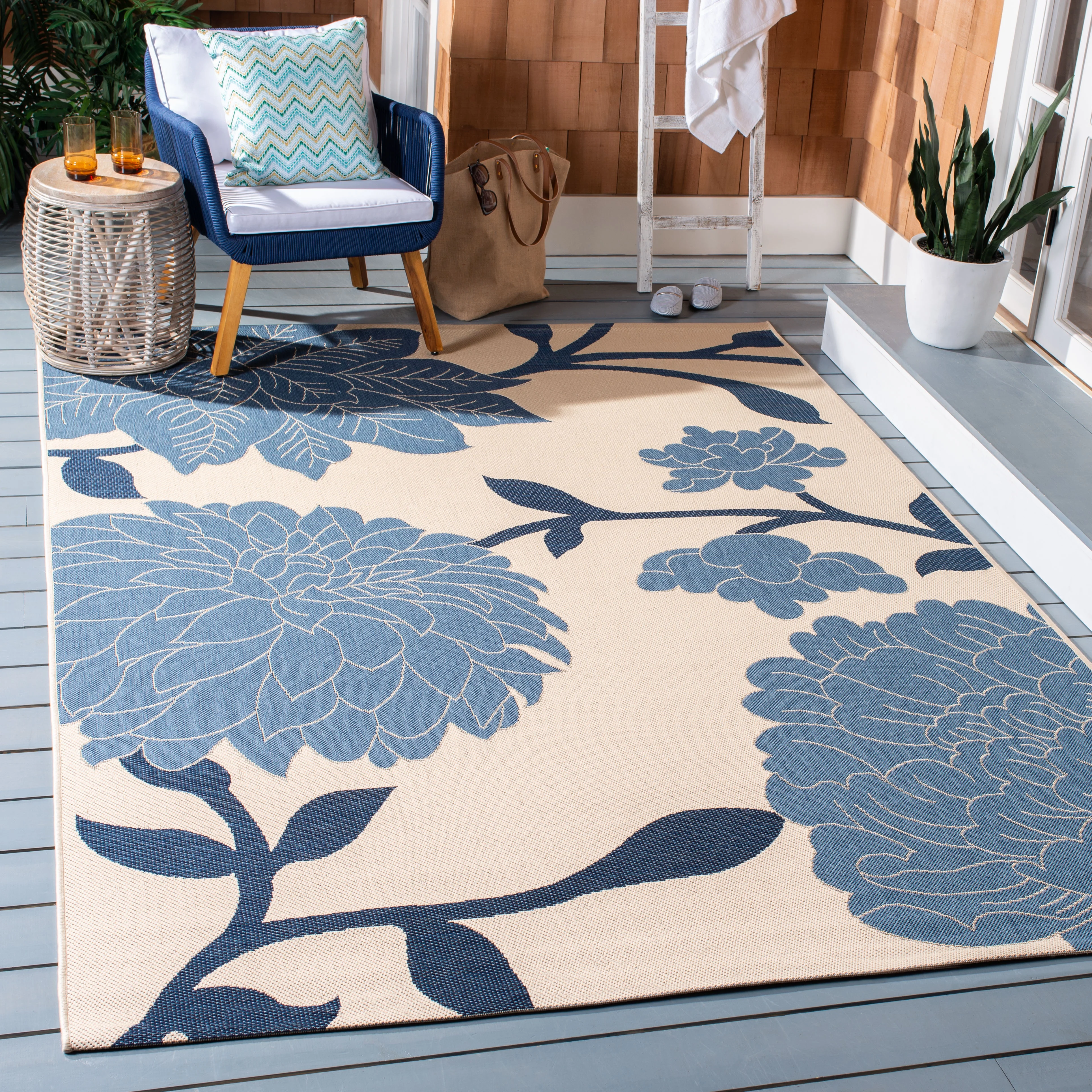 SAFAVIEH Courtyard Tyson Floral Indoor/Outdoor Area Rug, Beige/Blue, 9' x 12'