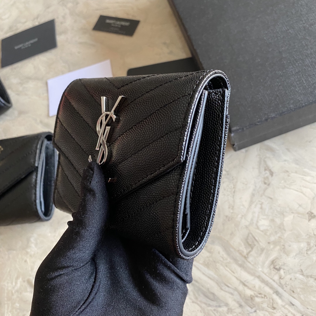 MONOGRAM CARD CASE IN GRAIN DE POUDRE EMBOSSED LEATHER1:1High-quality replica