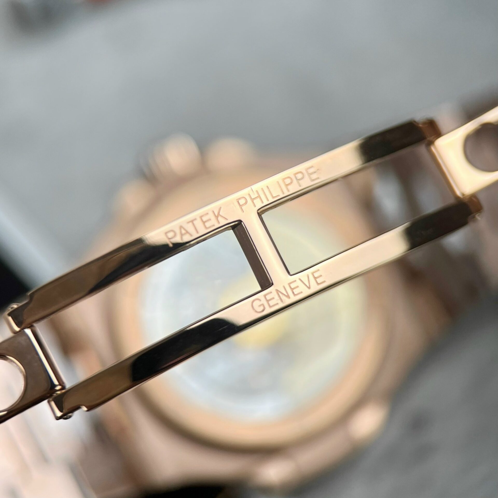 Patek Philippe Nautilus 5723 Gray Dial With Red Ruby Replica 1:1 Watch 40mm - Top club