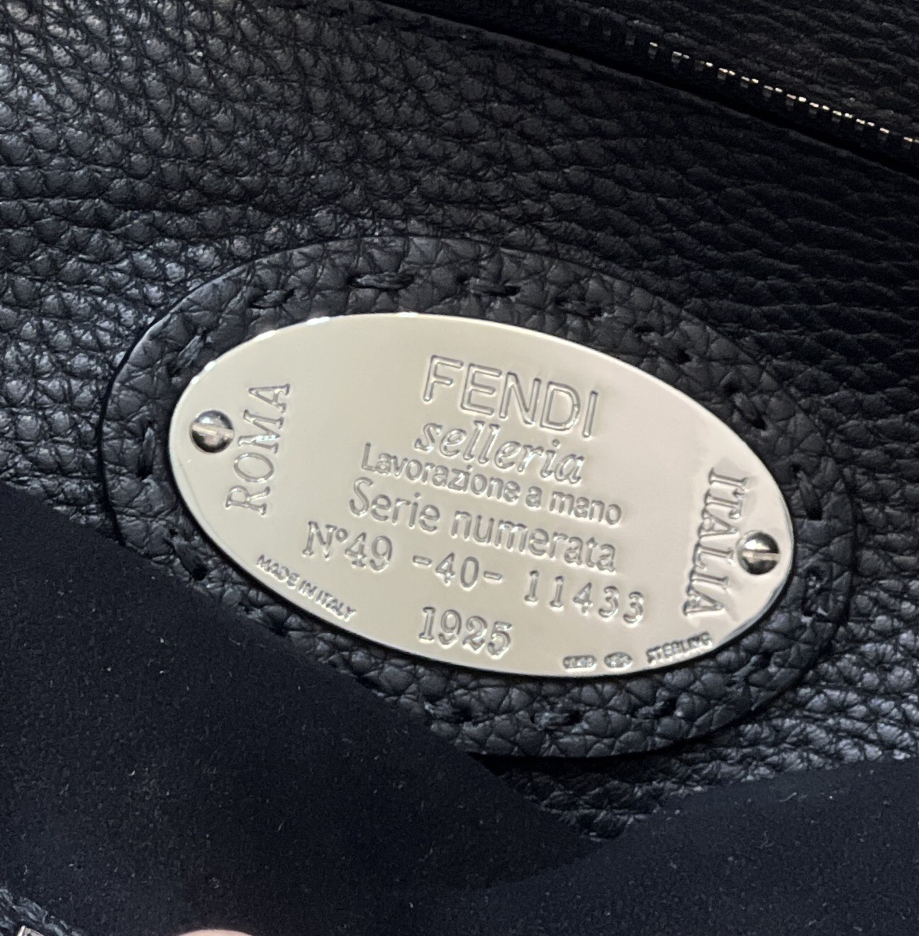 Fendi O'Lock Zipper - Replicaclubs