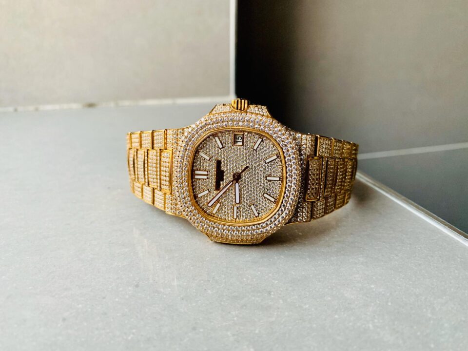 Replica PATEK PHILIPPE ICED Nautilus Jumbo 5711 YG TWF Full Paved Diamonds Dial Case and Bracelet A324 - Top club