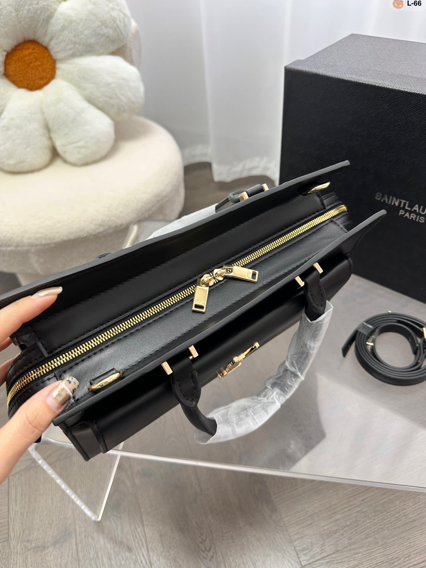 TO – New Luxury Bags SLY 2851:1High-quality replica