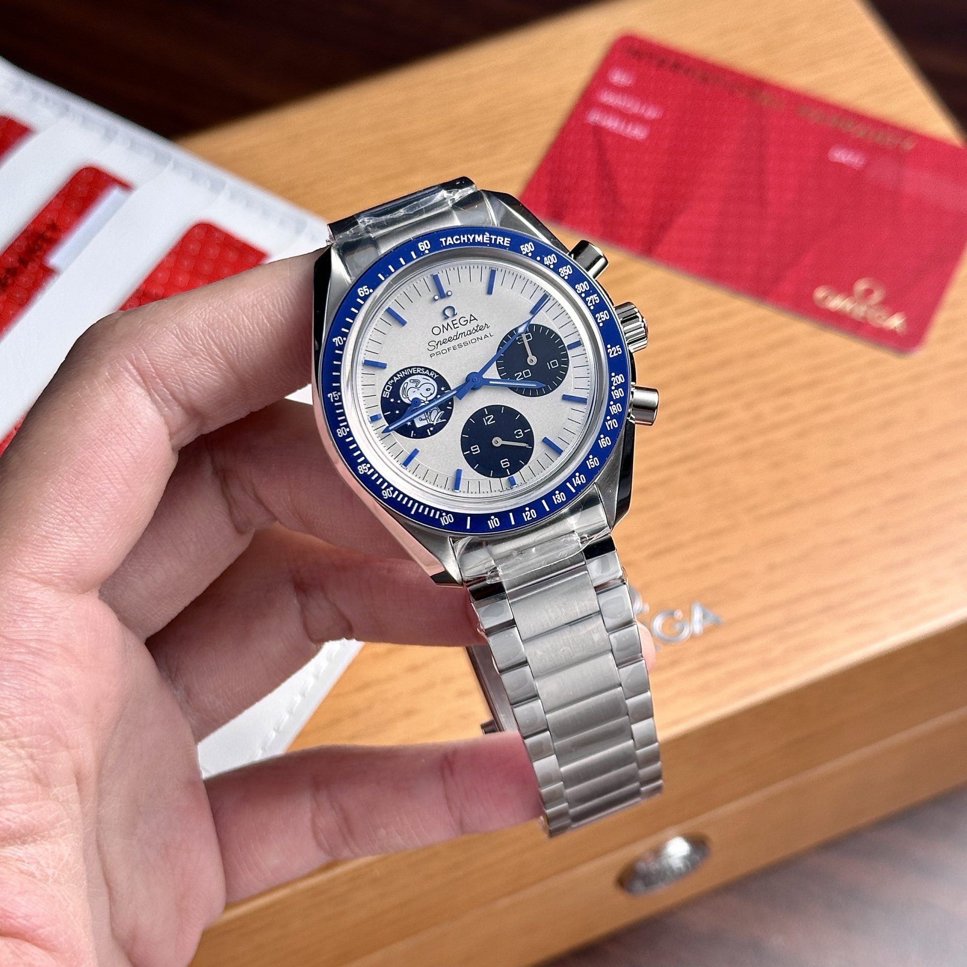 Omega Replica 1:1 Watch Speedmaster Snoopy Avard Anniversary GS Factory 42mm - Top club