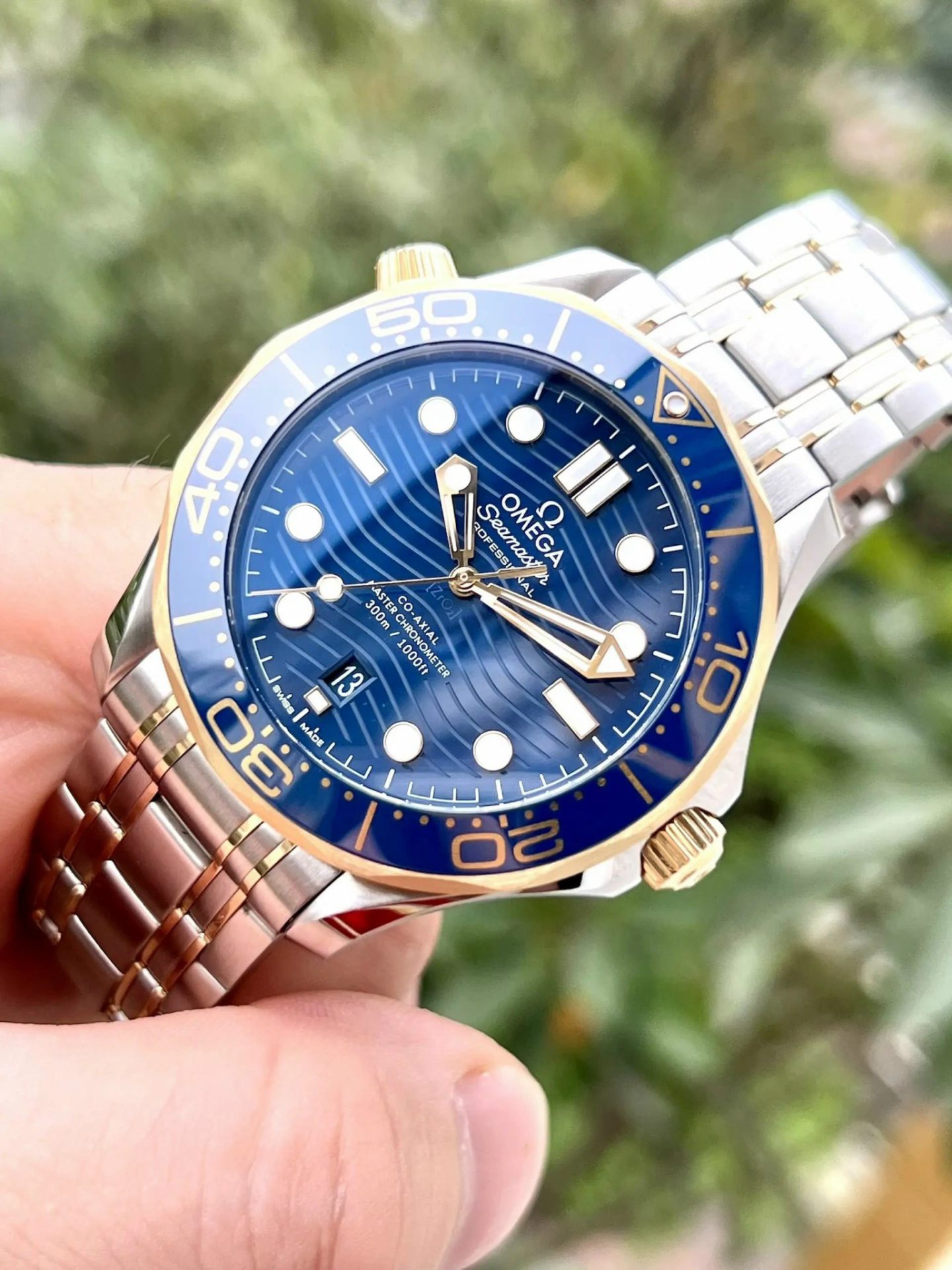 Omega Replica 1:1 Watch Seamaster Diver 300m Chronometer Blue Demi Gold 42mm - Top club