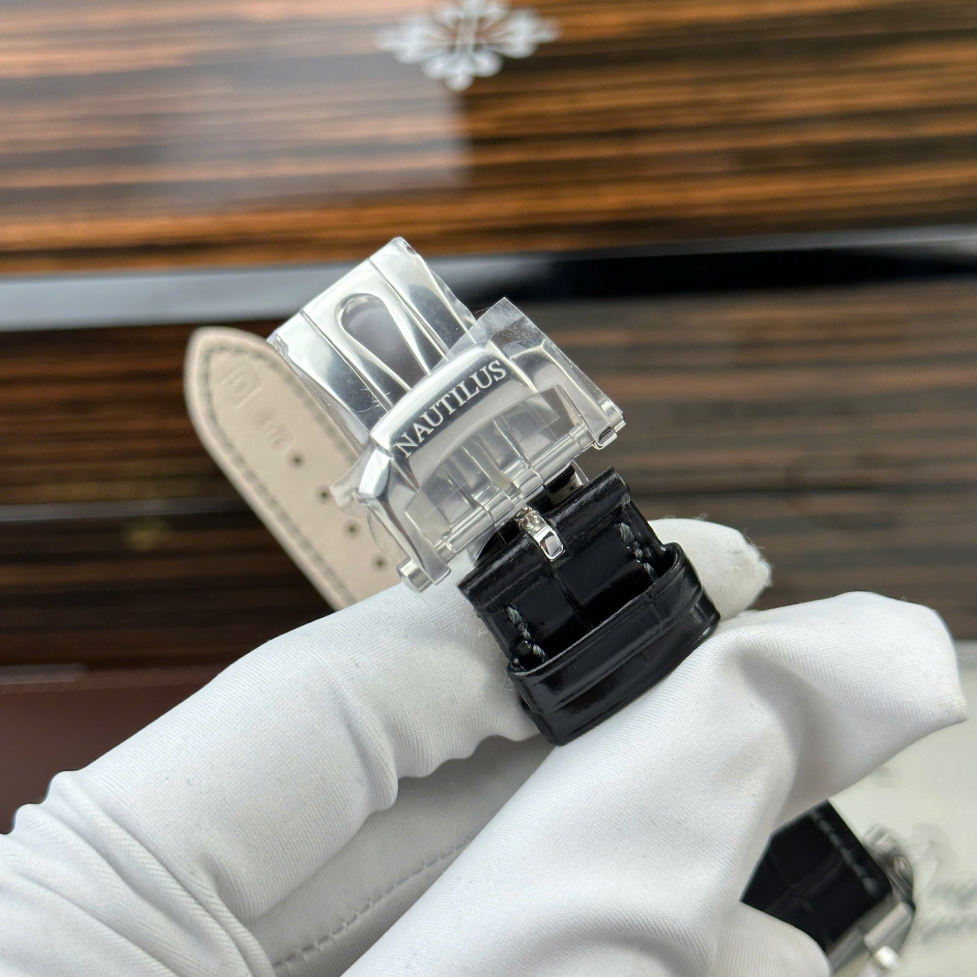 Patek Philippe Nautilus 5722 Replica Watch Grey Dial With Baguette PPF Factory 40mm - Top club