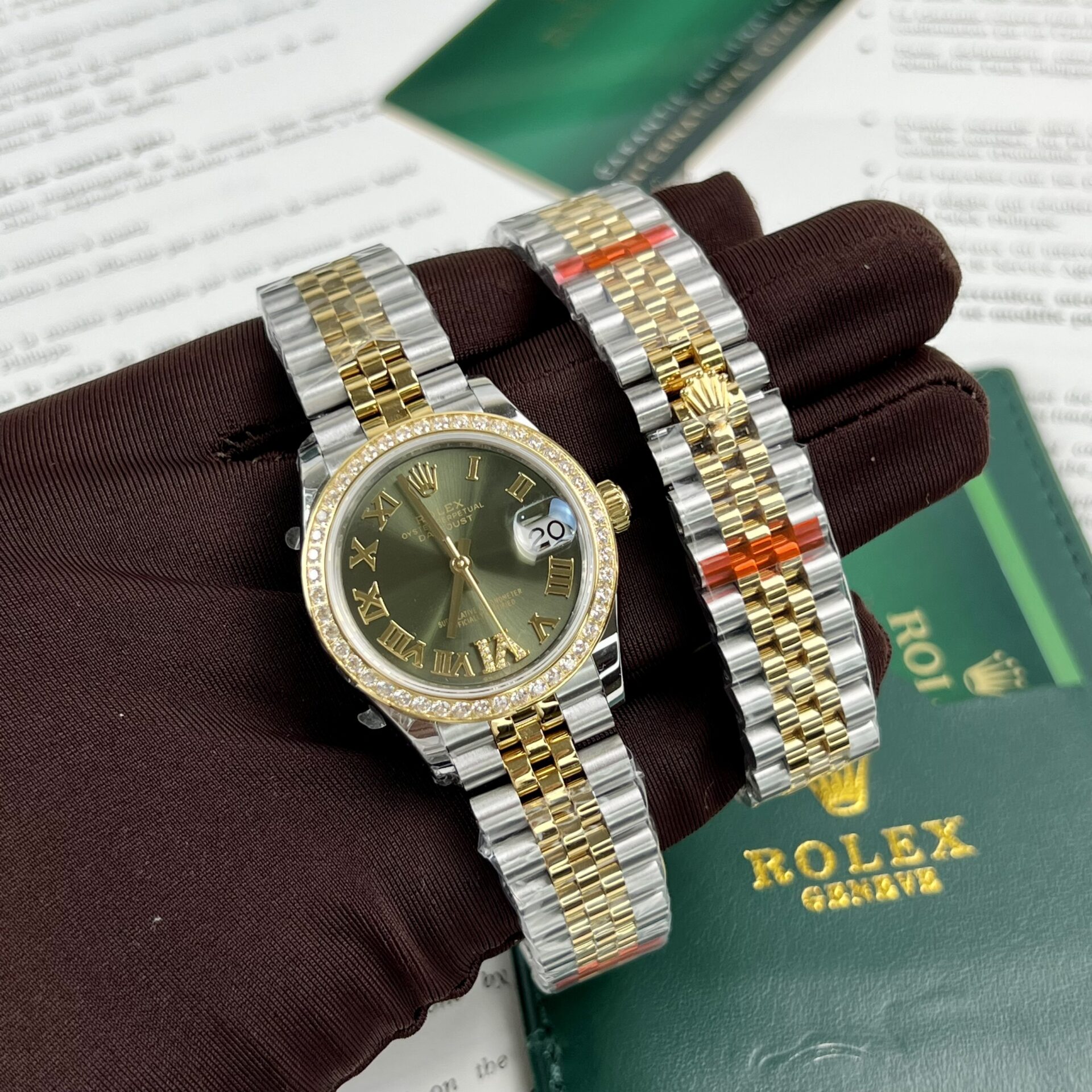 Rolex DateJust Women s Replica 1:1 Watch With Stone Bezel 31mm - Elite Watch Atelier