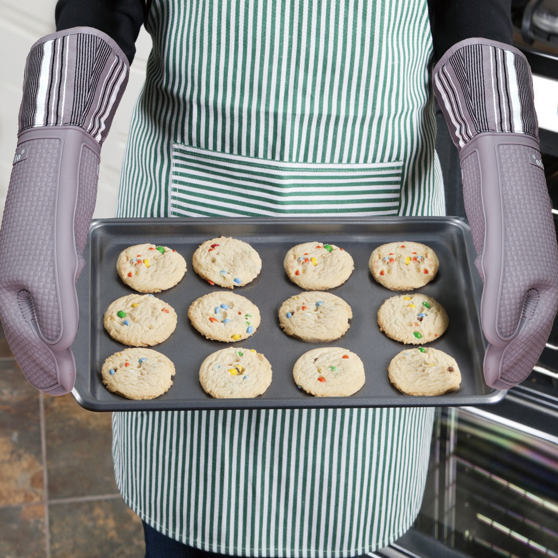 Meita Home's Pair Striped Purple Printed Oven Gloves Anti-Slip Silicone Cotton Heat-Resistant BBQ Mitts
