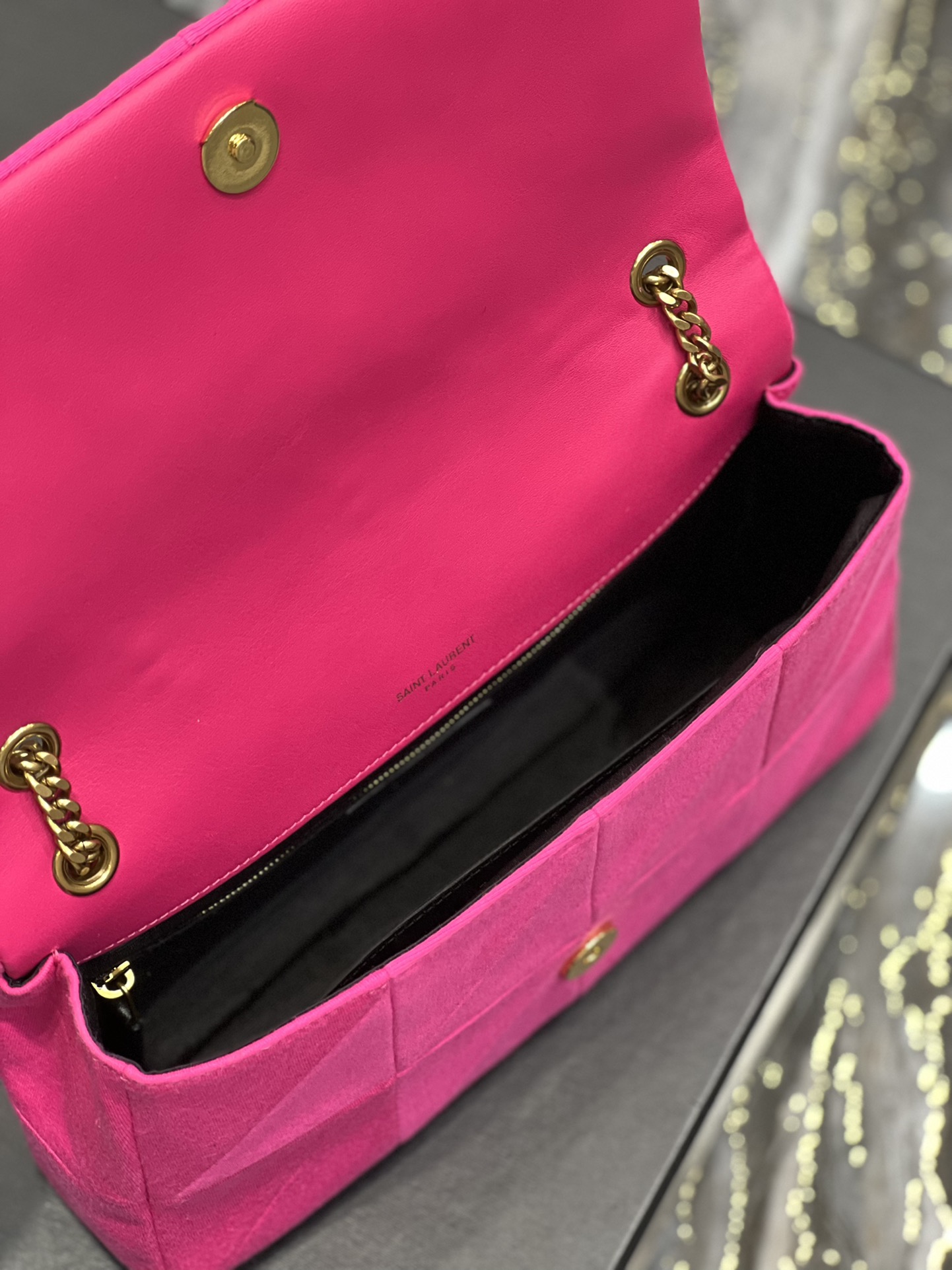 JAMIE MEDIUM CHAIN BAG “CARRÉ RIVE GAUCHE” IN LAMBSKIN AND SUEDE1:1High-quality replica