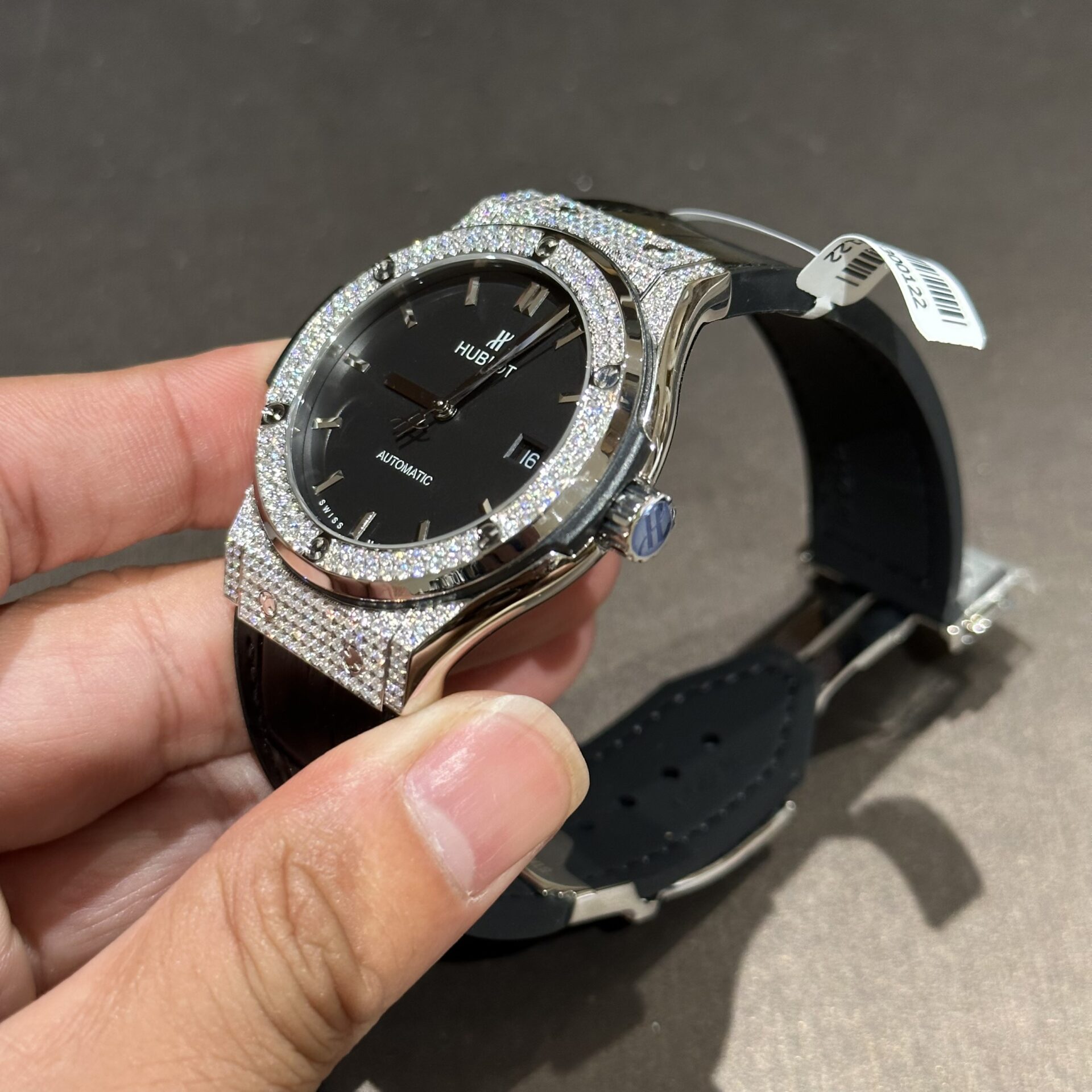 Hublot Replica Watch With Full Diamond Moissanite Diamonds Black Dial Men s 42mm - Top club