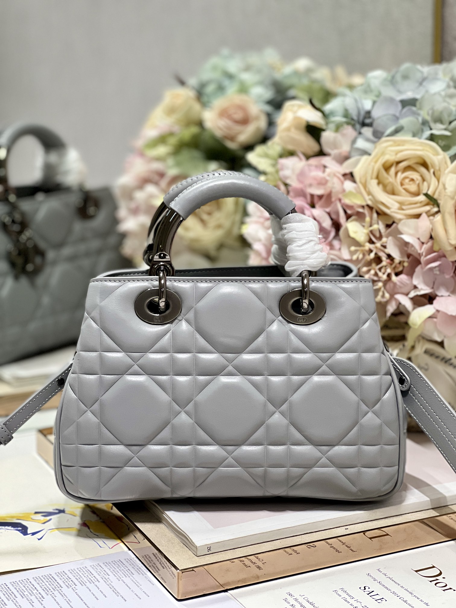 The Medium Lady 95.22 Bag With Black Tone Hardware Black/White/Grey For Women 9.5in/ 24cm1:1High-quality replica
