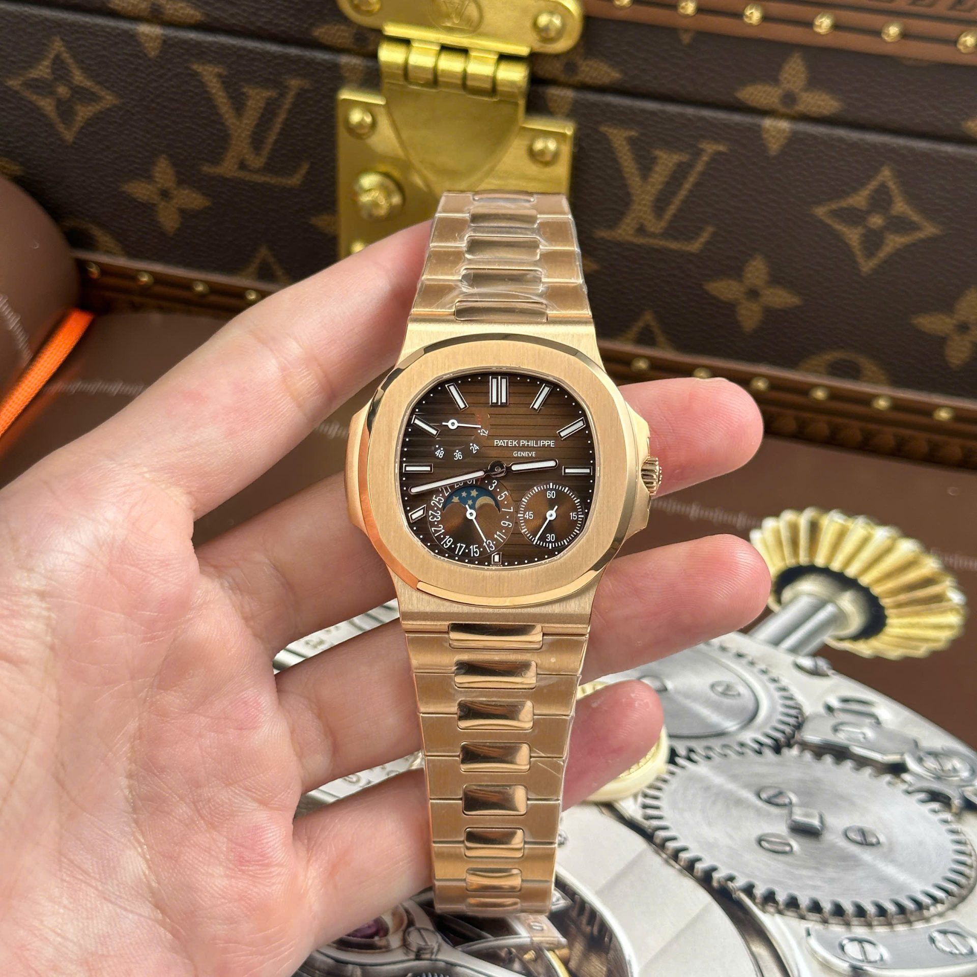 Patek Philippe Nautilus 5712R Knock Off Watches Brown Dial Metal Wire PPF Factory Version 3 40mm - Elite Watch Atelier