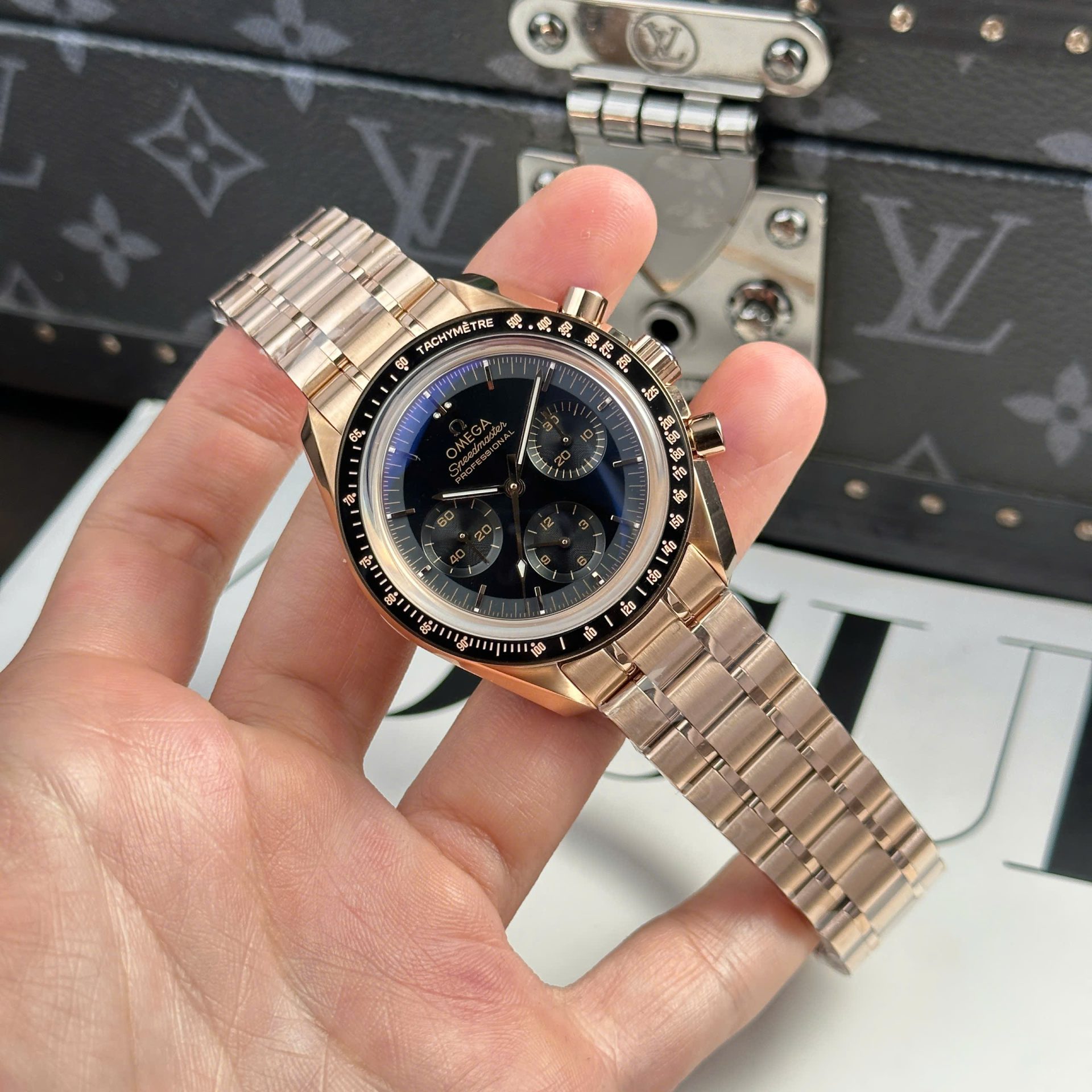 Omega Best Copies Watch SpeedMaster MoonWatch Rose Gold OM Factory 42mm - Elite Watch Atelier