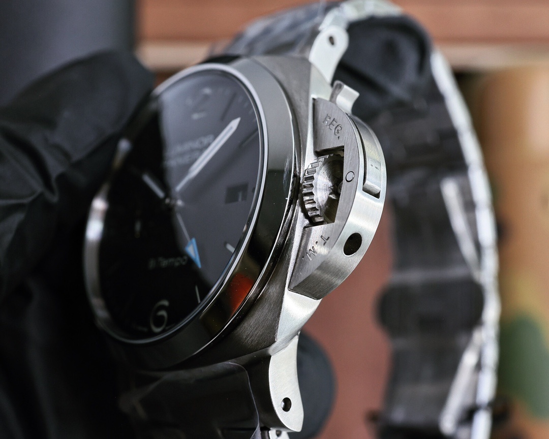 Panerai Luminor Quaranta BiTempo PAM01367(1:1 replica) - Top club