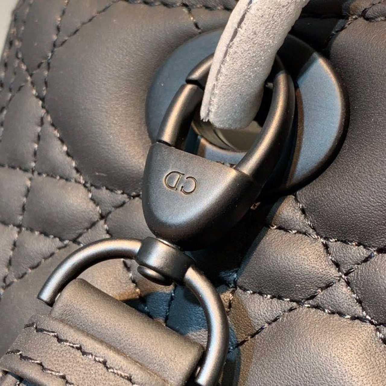 Christian Dior Medium Lady Dior Bag Matte Hardware Black Ultramatte For Women 9.5in/24cm CD M0565SLOI_M9891:1High-quality replica
