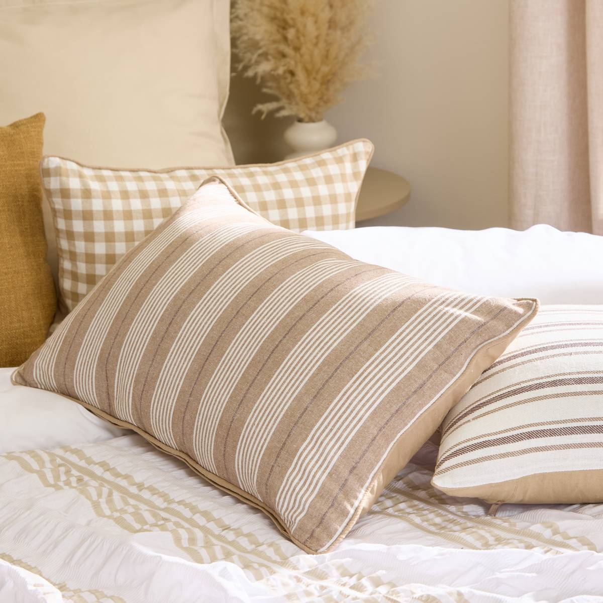 Cushion "Groove" Beige linen, 50x30 cm