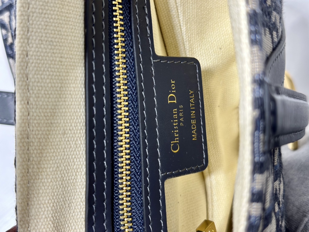 Saddle Bag With Strap Blue Oblique Jacquard For Women 10in/25.5cm M0455CTZQ_M9281:1High-quality replica