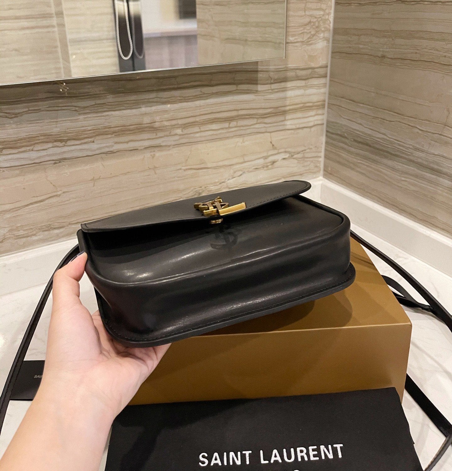 TO – Luxury Edition Bags SLY 1621:1High-quality replica