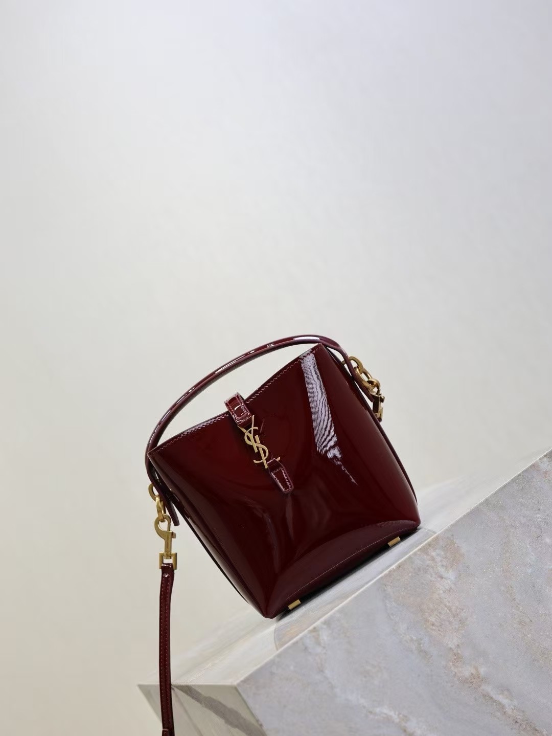 Saint Laurent LE 37 Mini Patent Leather HandBag1:1High-quality replica