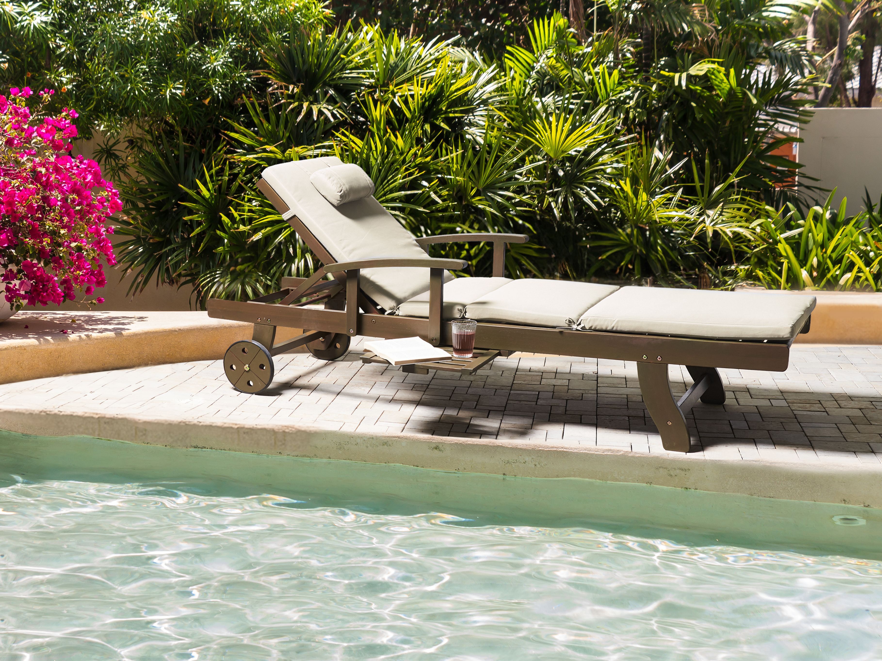Sun Lounger with Cushion AMANTEA PREMIUM II Acacia Wood Light Beige