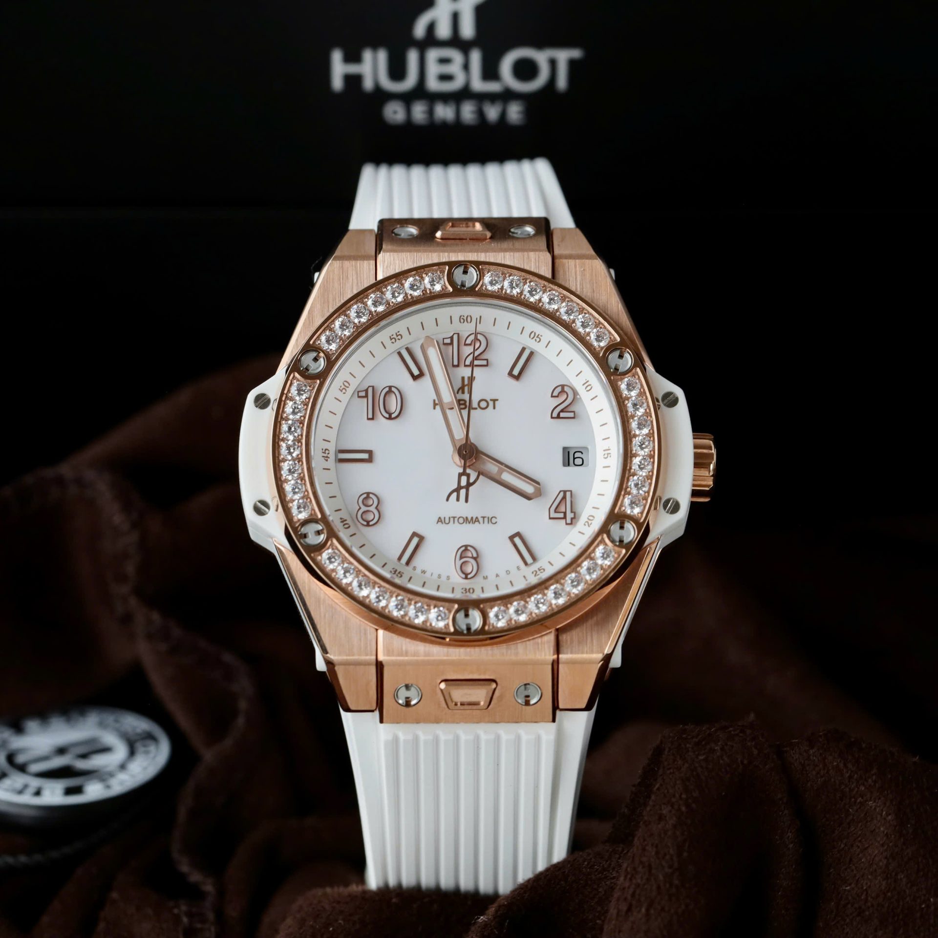 Hublot Big Bang One Click King Gold Replica Watches White Rubber Strap 39mm - Top club