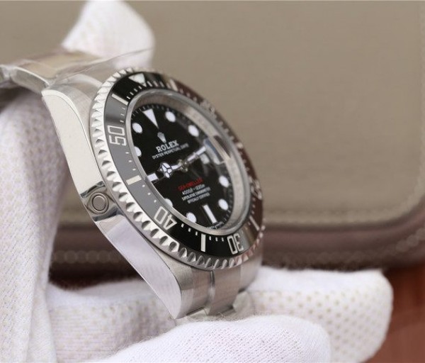 Replica Rolex Sea-Dweller 2017 Baselworld 126600 ARF 904L Bracelet A2824 - Top club