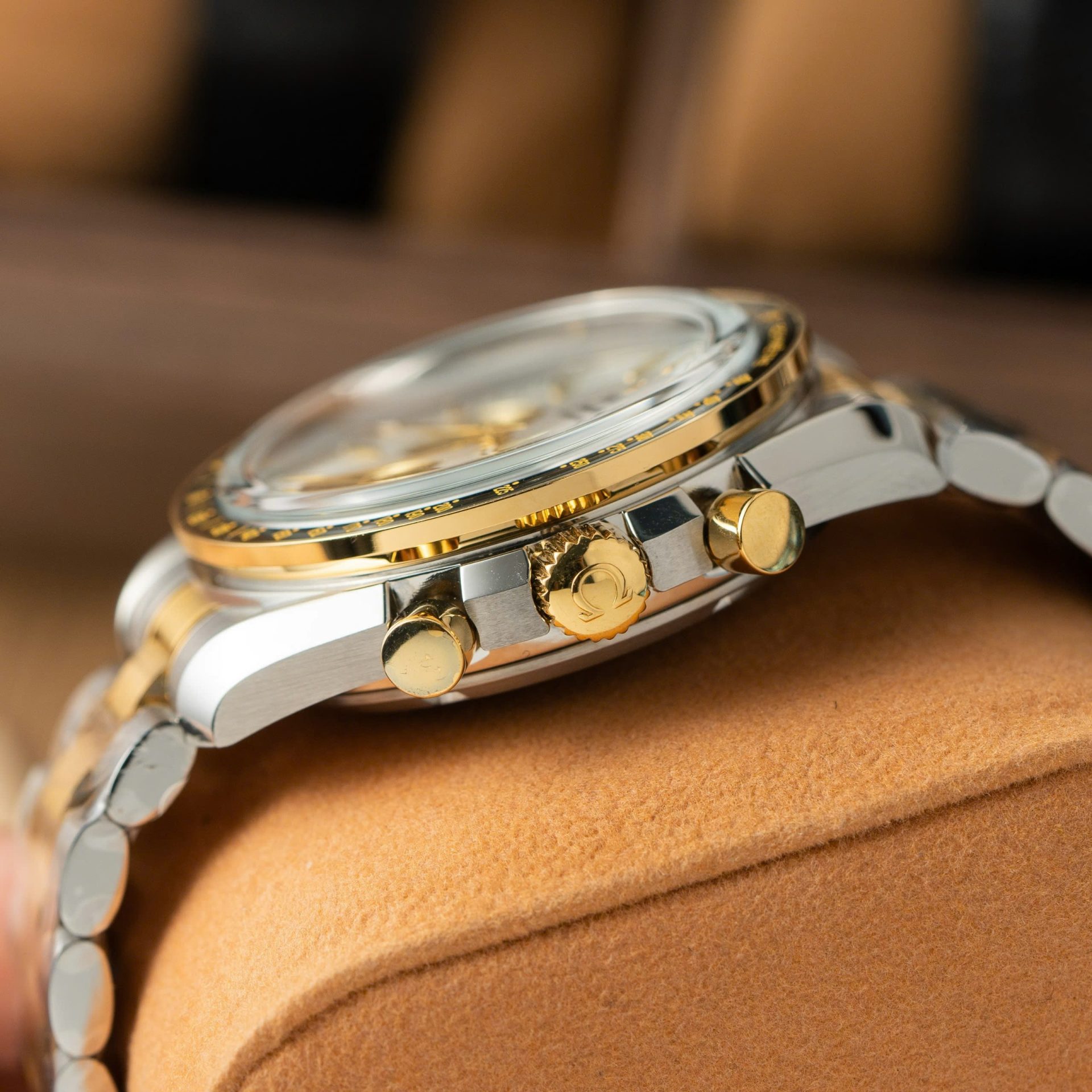 Omega SpeedMaster MoonWatch Chronogarph Demi Gold Replica Watch 42mm - Top club