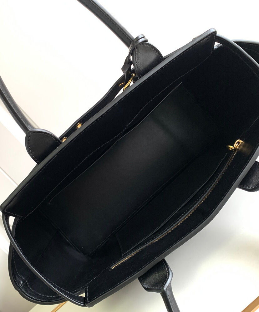 Celine Conti Bag In Supple Calfskin Black1:1High-quality replica