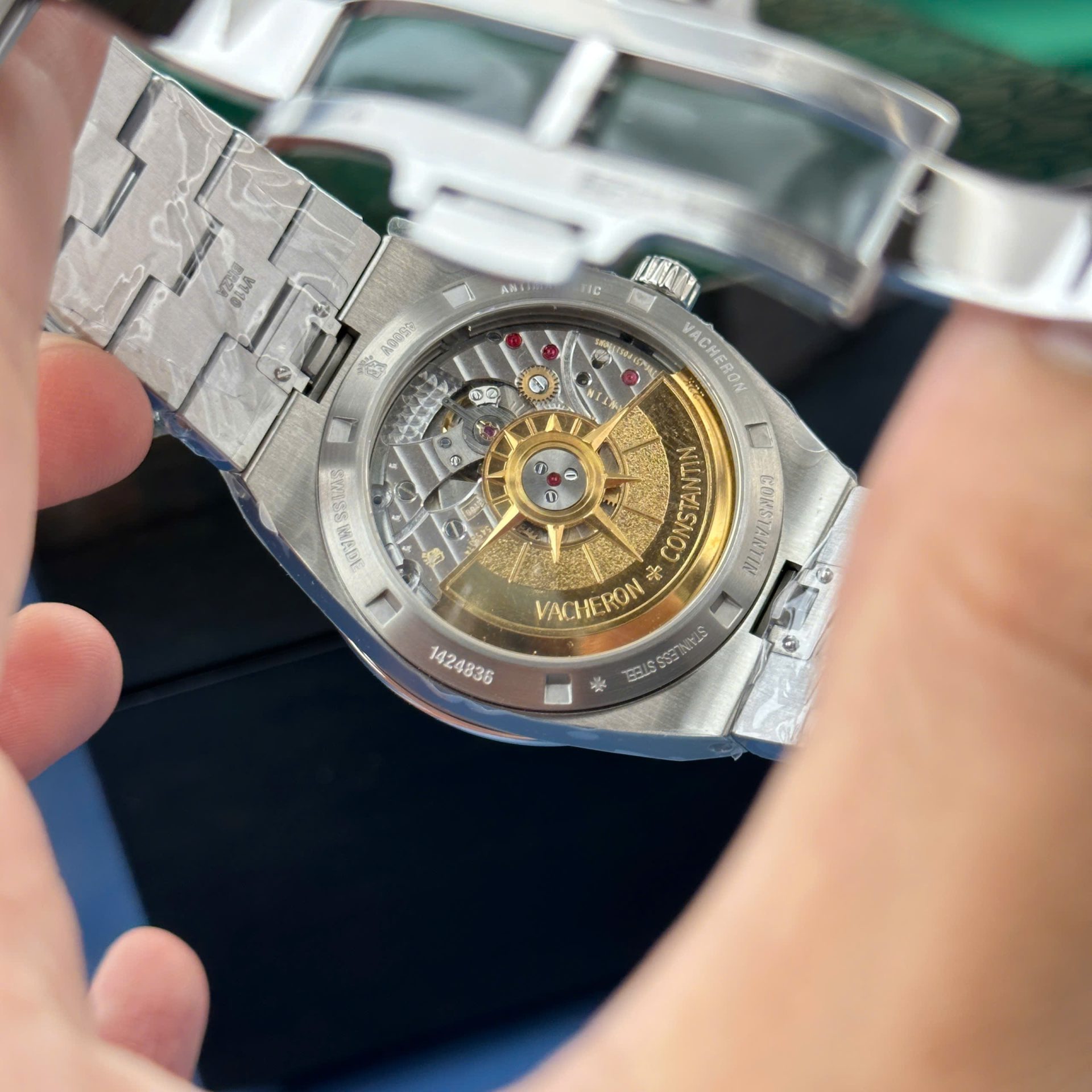 Vacheron Constantin Overseas 4500V Replica High-class Watch Green Dial PPF Factory 41mm - Top club