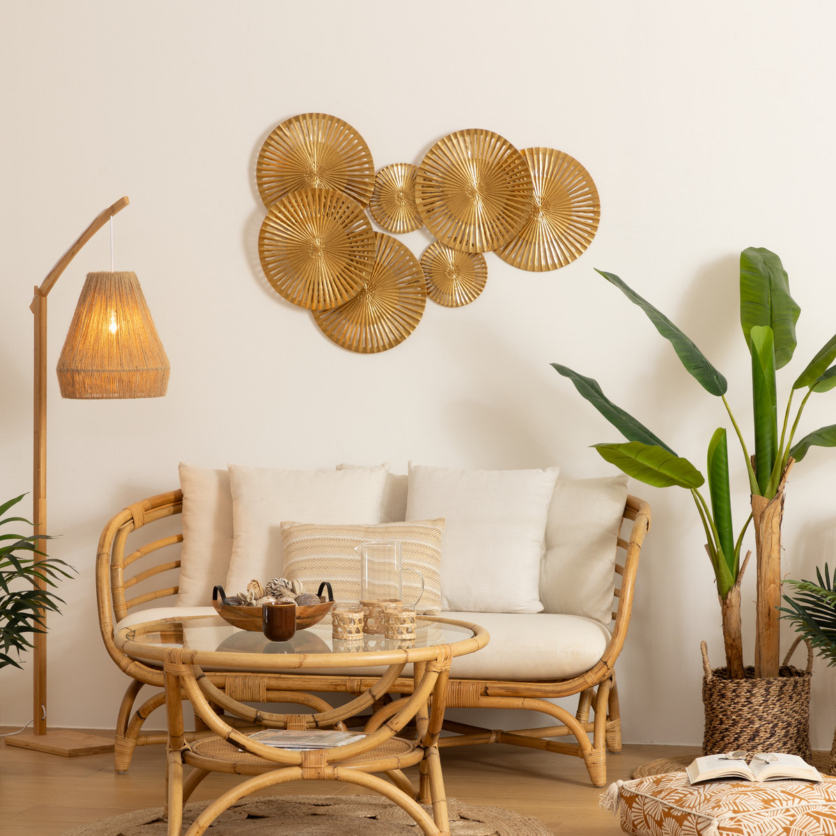 Wall decoration"Alexa" Gilt metal, 99x71 cm