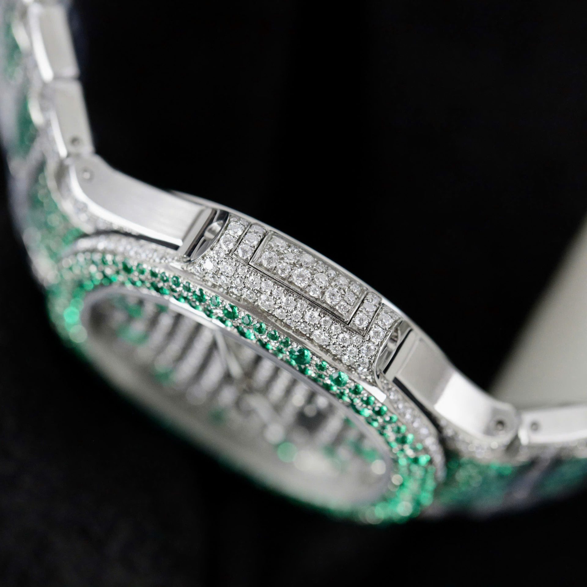 Patek Philippe Best Copies Watch Nautilus 7118 Custom Diamonds Moissanite Hong Kong 35.2mm - Top club