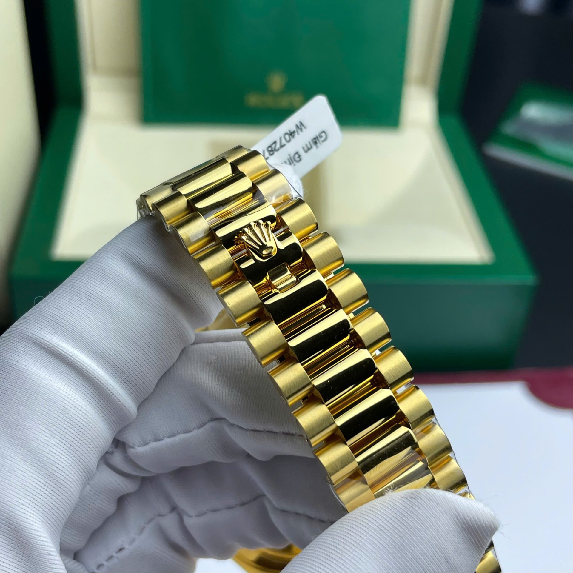 Rolex Day-Date Replica Watch Gold Wrapped + Moissanite Diamonds Weight 173 Gram 40mm - Top club